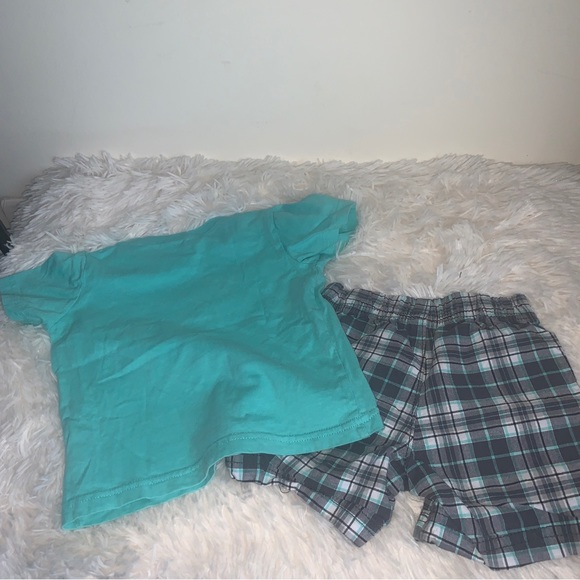 Child of Mine Tshirt Shorts Set 18 months Baby/Toddler Green Plaid - Picture 4 of 4